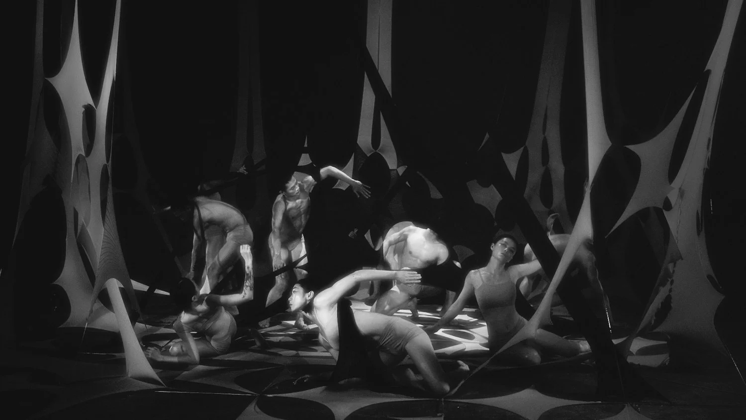 GQ, Condé Nast China - GQ × Xiexin Dance Theatre